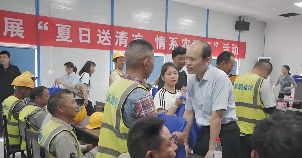 工資監(jiān)管系統(tǒng)護(hù)航農(nóng)民工！岳陽(yáng)市啟動(dòng)保障工資支付的“安薪”新計(jì)劃